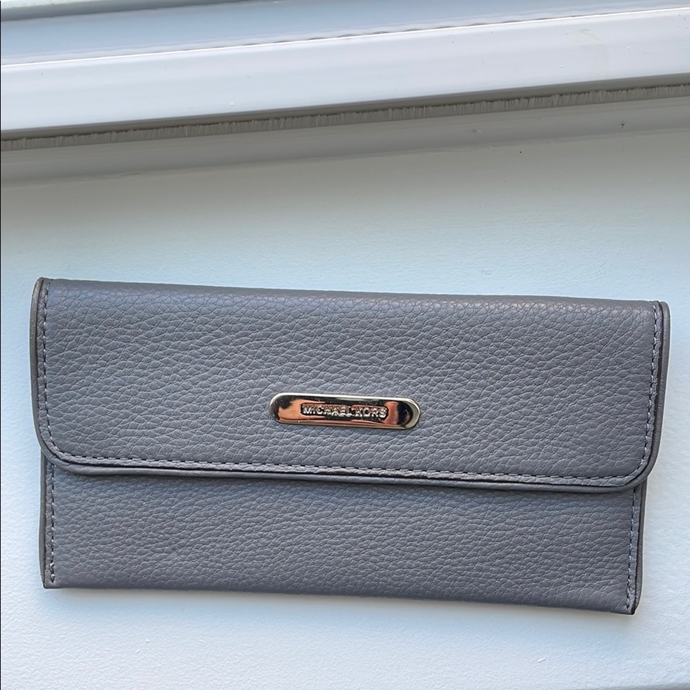Michael Kors Gray Flat Leather Wallet